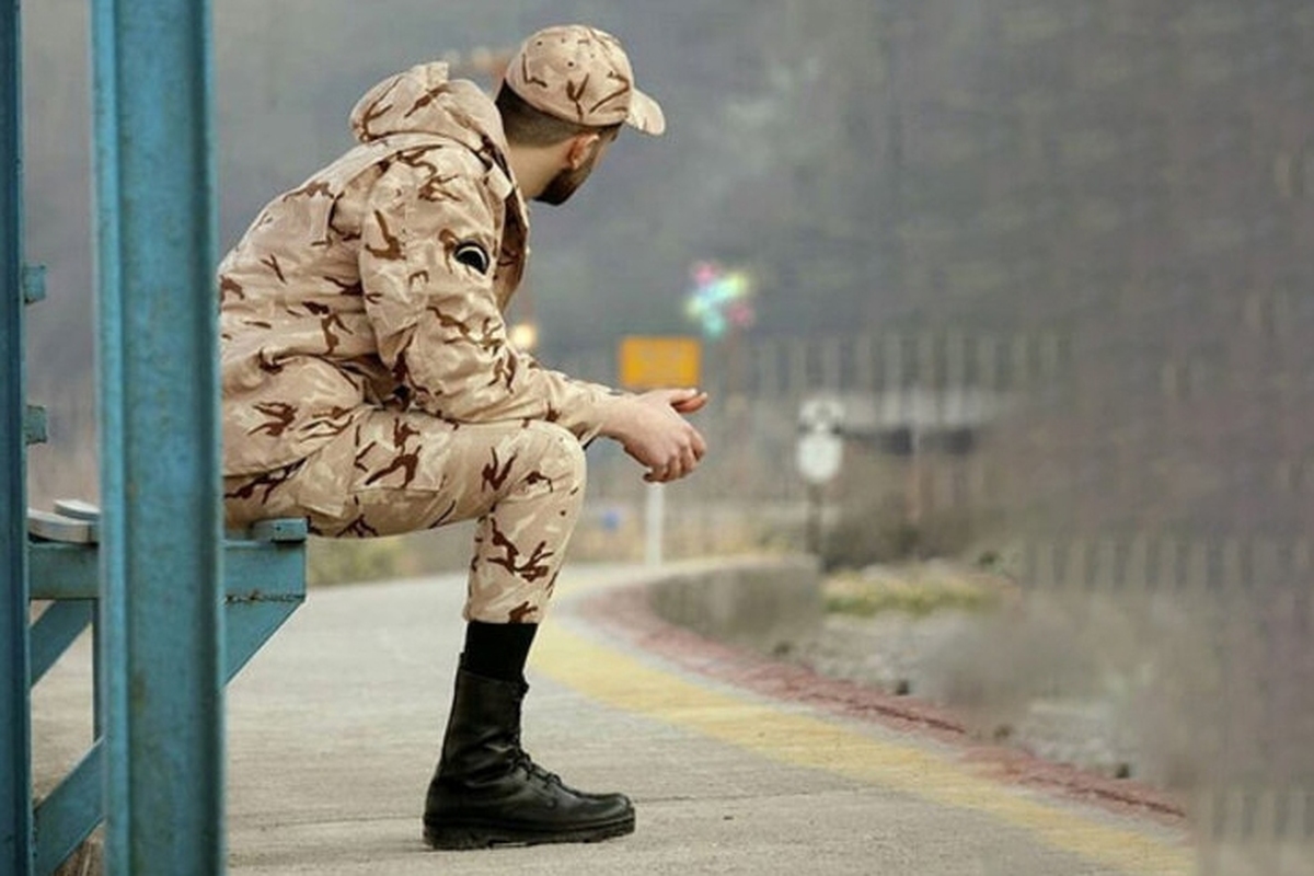 طبق قوانین ایران، مشمولان خدمت سربازی برای خروج از کشور باید مراحل قانونی مشخصی را طی کنند.